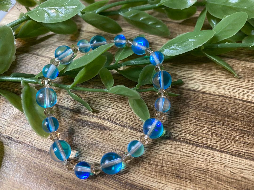 Blue & Champagne Mermaid Glass Bead Bracelet